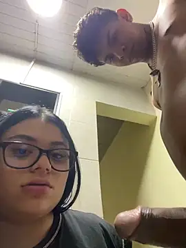 alissonfernandez  online show from 09/18/25, 03:19