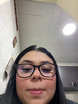 alissonfernandez  online show from 09/25/25, 11:03