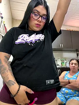 alissonfernandez  online show from 10/03/25, 12:57