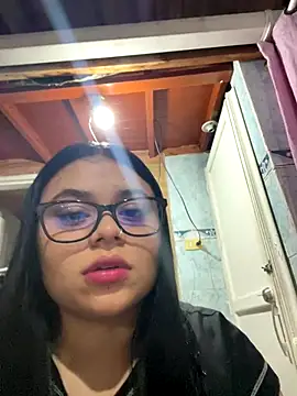 alissonfernandez  online show from 10/07/25, 10:56