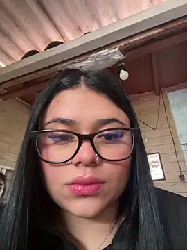 alissonfernandez  online show from 10/08/25, 12:58