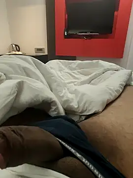 IndianM5823 online show from 10/11/25, 12:32