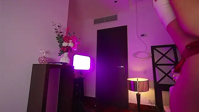 LunaMystyque online show from 09/11/25, 08:09