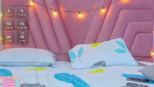 hornybarelylegalgirl online show from 10/07/25, 12:46