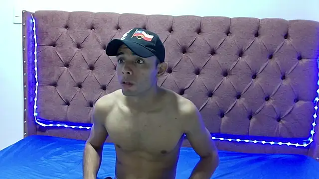 smiths couple online show from 01/18/25, 01:30