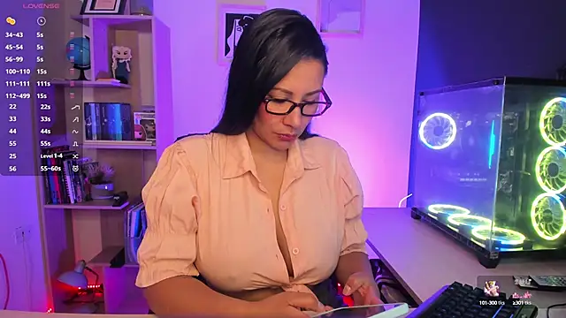 Sue Wolls online show from 01/15/25, 03:29