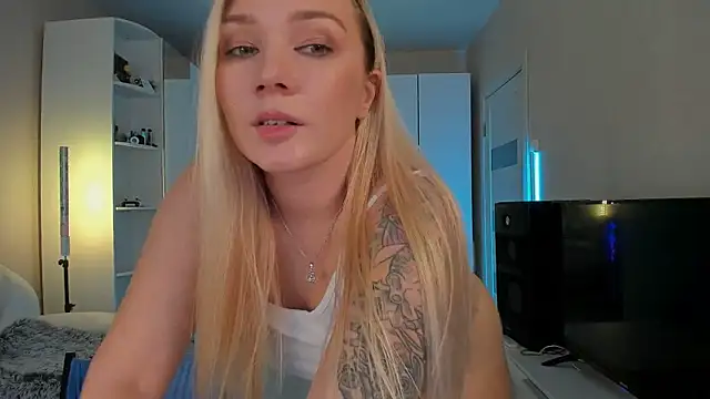 1AlexaGoddess3 online show from 12/21/24, 09:12