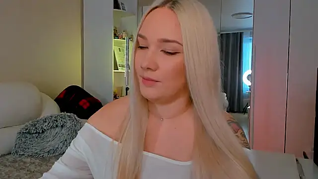 1AlexaGoddess3 online show from 09/26/25, 05:33