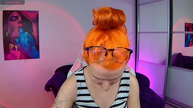 AliceBYKiss online show from 02/02/25, 01:08