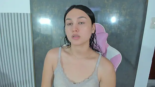 lana boomer online show from 04/01/26, 07:44