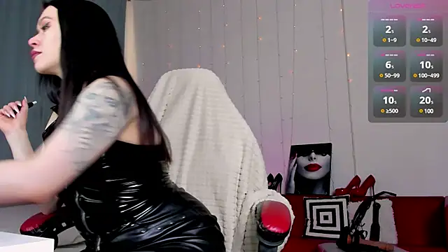 Vanessa Ives  online show from 03/11/25, 05:49