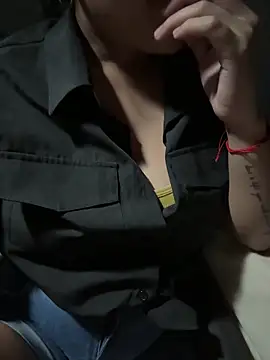 Snapshot of kiyomi-amour chatting on 12/29/24, 06:35 kiyomi-amour online show from 12/29/24, 06:35