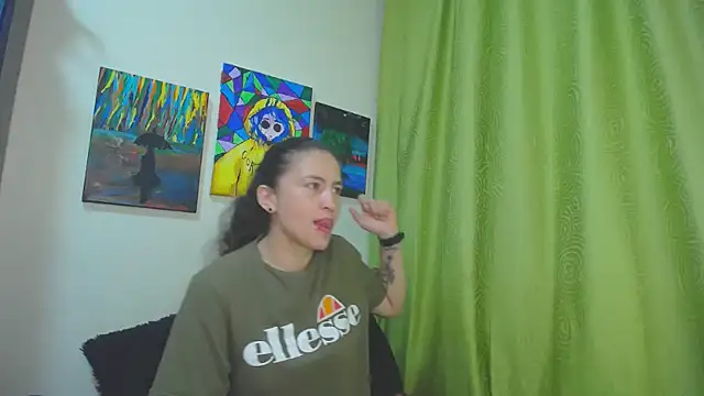 Leyla Horny Bg online show from 11/18/25, 11:37