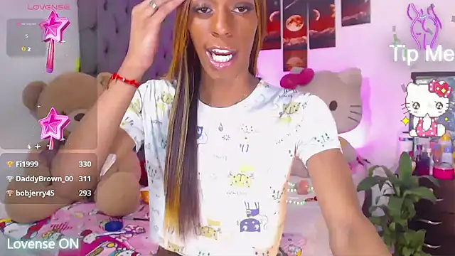 Snapshot of lucianadolll chatting on 05/11/26, 02:45 lucianadolll online show from 05/11/26, 02:45