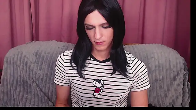 Snapshot of _CRYSTAL_tgirl chatting on 12/05/24, 12:11 CRYSTAL tgirl online show from 12/05/24, 12:11