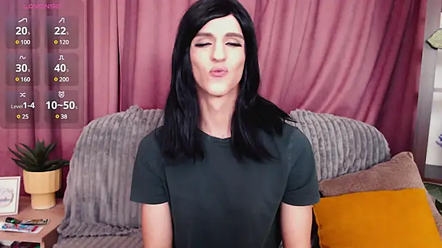 Snapshot of _CRYSTAL_tgirl chatting on 12/18/24, 03:33 CRYSTAL tgirl online show from 12/18/24, 03:33