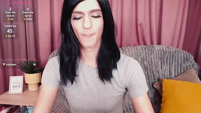 Snapshot of _CRYSTAL_tgirl chatting on 12/20/24, 03:42 CRYSTAL tgirl online show from 12/20/24, 03:42