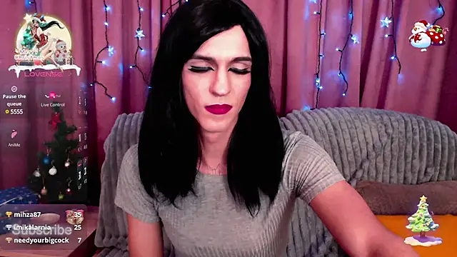 Snapshot of _CRYSTAL_tgirl chatting on 01/13/25, 10:35 CRYSTAL tgirl online show from 01/13/25, 10:35