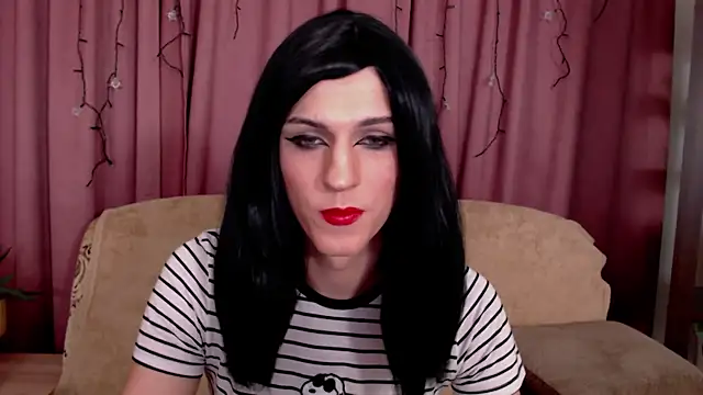 Snapshot of _CRYSTAL_tgirl chatting on 02/05/25, 08:46 CRYSTAL tgirl online show from 02/05/25, 08:46