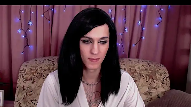 Snapshot of _CRYSTAL_tgirl chatting on 02/08/25, 03:08 CRYSTAL tgirl online show from 02/08/25, 03:08