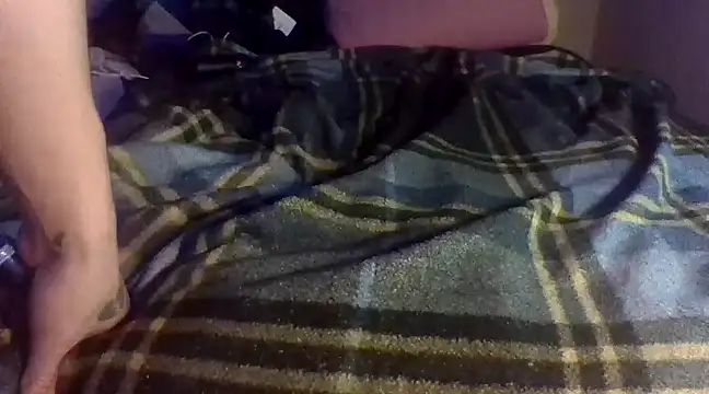 Snapshot of ATwinkie chatting on 02/21/25, 10:17 ATwinkie online show from 02/21/25, 10:17