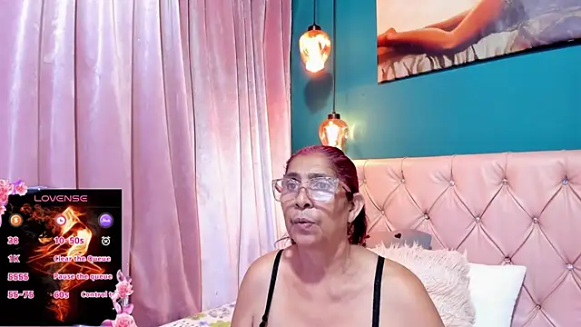 renata milf  online show from 07/06/26, 12:13