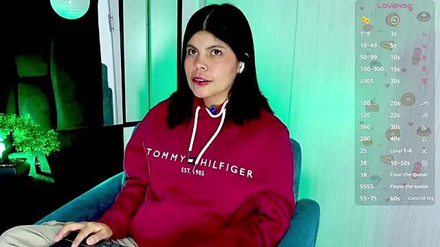 cutehanna1 online show from 09/19/25, 11:16