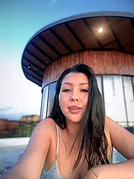 licky lu online show from 09/25/25, 10:46