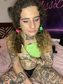 BlazyKitsune- online show from 01/28/25, 09:29