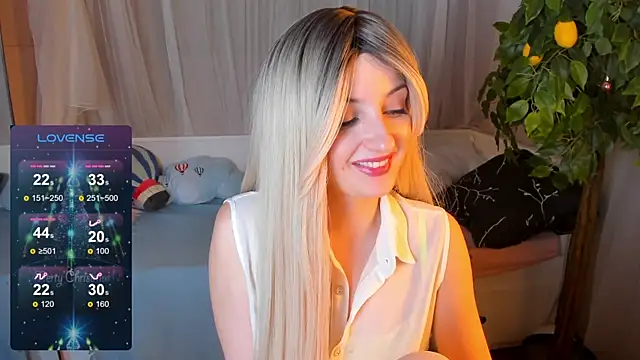 Katty Lights online show from 01/04/25, 11:11