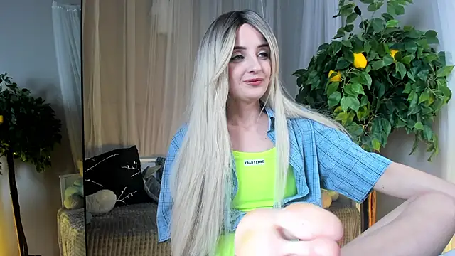 Katty Lights online show from 01/27/25, 05:37