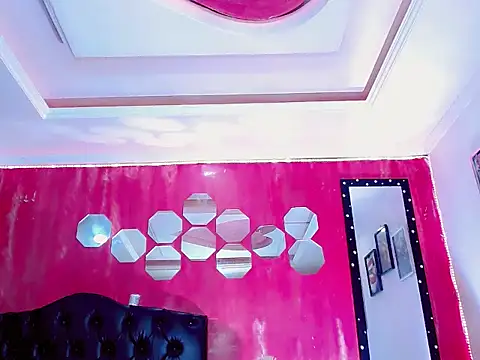 TiffanyMackensyy online show from 09/11/25, 03:06