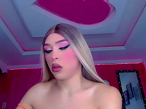 TiffanyMackensyy online show from 11/03/25, 12:46