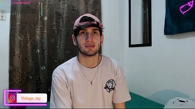Snapshot of Thhiago_tay chatting on 09/19/25, 04:25 Thhiago tay online show from 09/19/25, 04:25