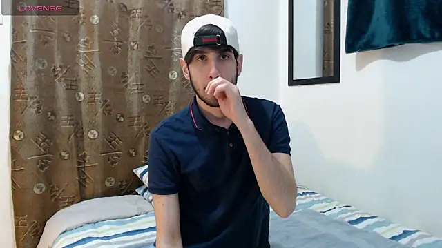 Snapshot of Thhiago_tay chatting on 09/28/25, 04:01 Thhiago tay online show from 09/28/25, 04:01