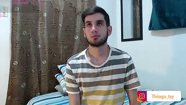 Snapshot of Thhiago_tay chatting on 10/22/25, 03:34 Thhiago tay online show from 10/22/25, 03:34