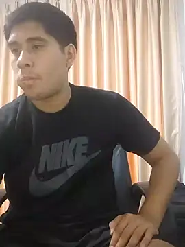 estudiante69 online show from 12/11/24, 11:21