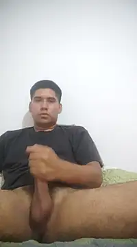 estudiante69 online show from 12/29/24, 10:25