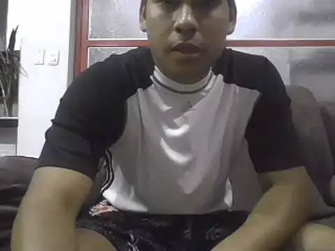 estudiante69 online show from 01/22/25, 11:53