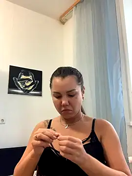 MiraMiss online show from 11/09/25, 08:23