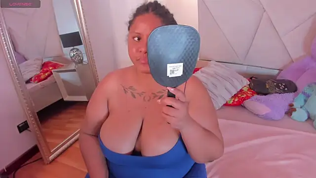 Snapshot of RAVENDIPAUL chatting on 01/14/25, 06:24 RAVENDIPAUL online show from 01/14/25, 06:24