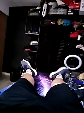 Alee3xxx online show from 10/30/25, 04:52