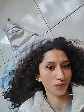 Queenjenn   online show from 04/26/26, 11:41