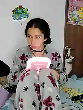 Queenjenn   online show from 05/17/26, 07:50