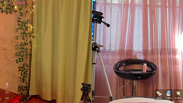 jenifer  power10 online show from 03/14/25, 06:29