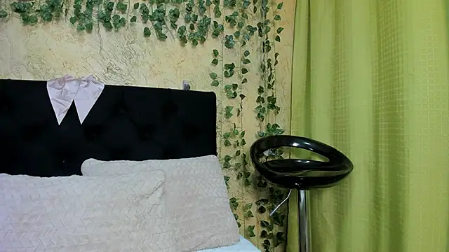 jenifer  power10 online show from 01/15/26, 07:50