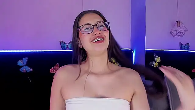 Anastasia Whitee online show from 02/15/26, 02:30