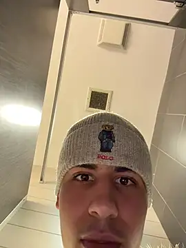 johnycash21 online show from 12/01/25, 08:47