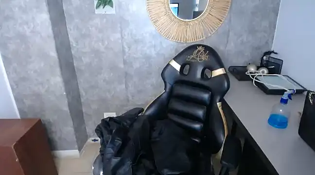 Tiffanny online show from 01/23/25, 06:45