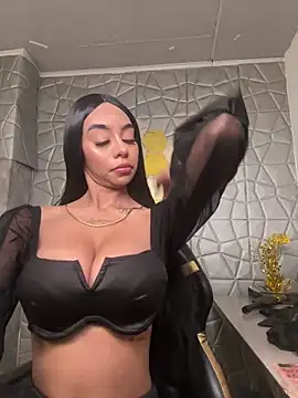 Tiffanny online show from 03/09/25, 12:42